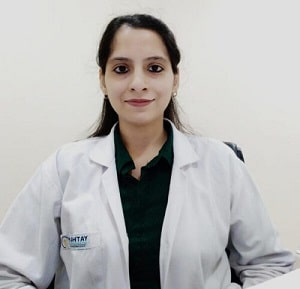 Dr. Kirti Bhardwaj (Dentist)