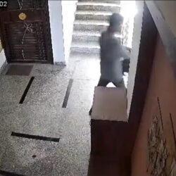 swiggy delivery boy caught stealing shoes