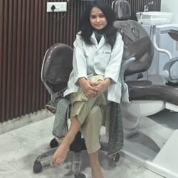 Dr. Ishita Srivastava (Dentist)