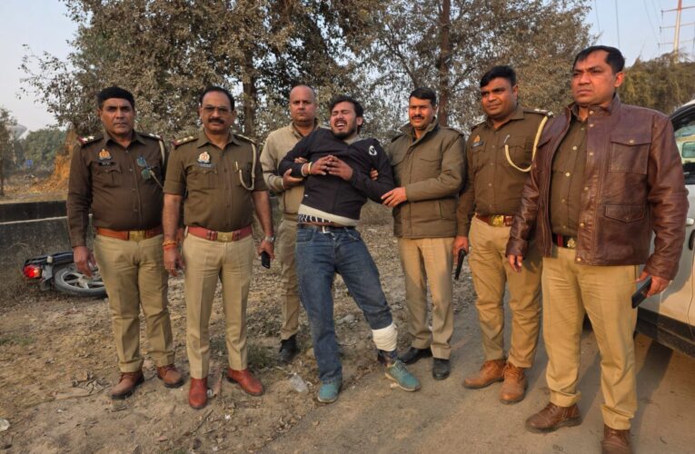 Greater Noida West: La Residentia में चेन लूट की कोशिश करने वाला आरोपी मुठभेड़ में घायल, गिरफ्तार।